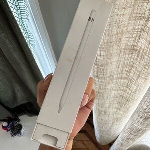 Apple White Digital Pen